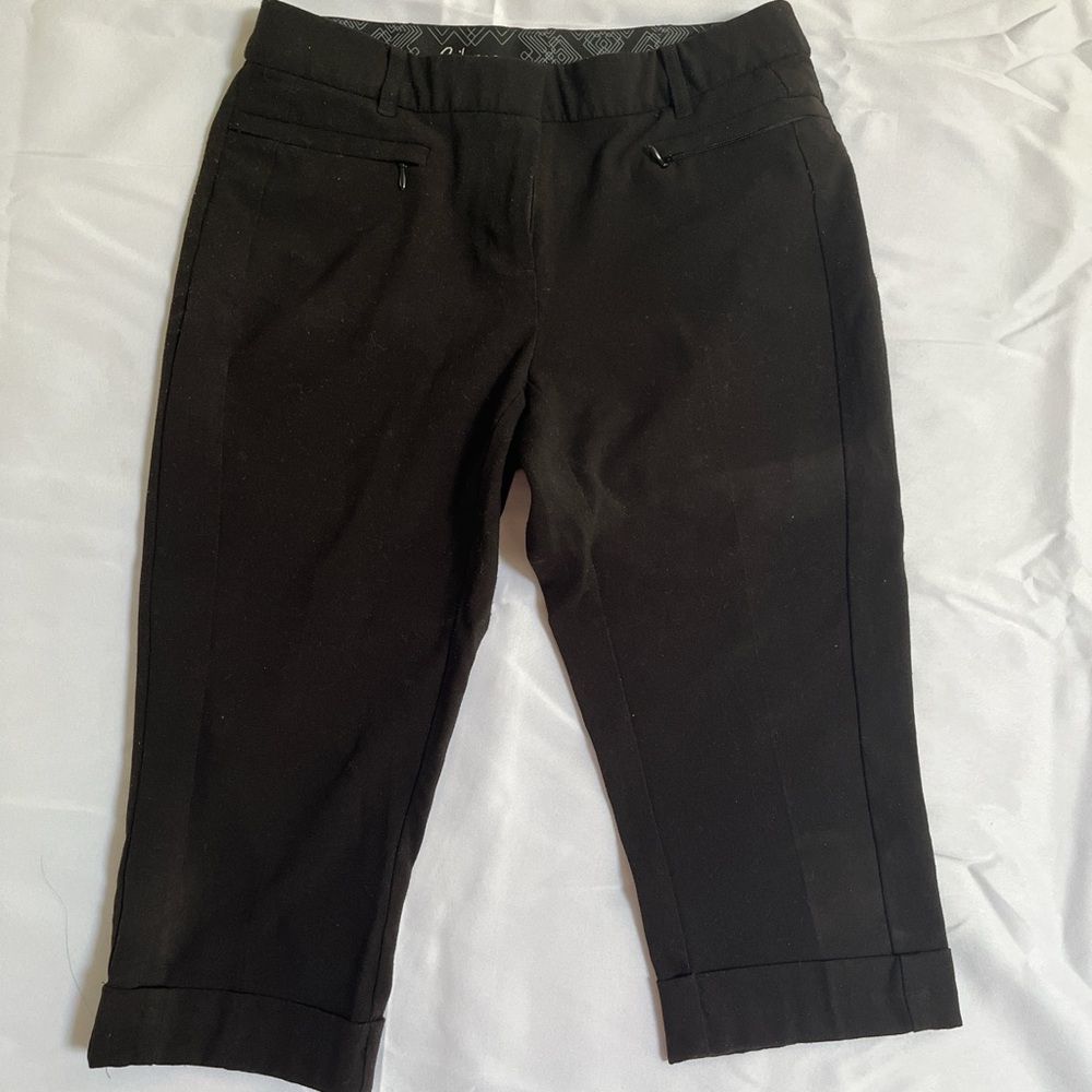 Reitmans Black Capri Pants